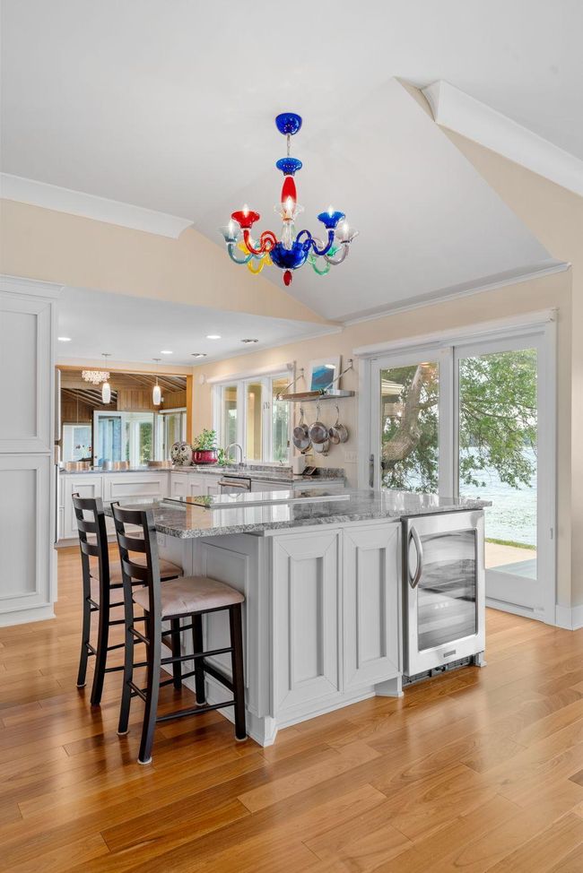 4 W Shore Rd, House other with 3 bedrooms, 4 bathrooms and null parking in NORTH OAKS MN | Image 25