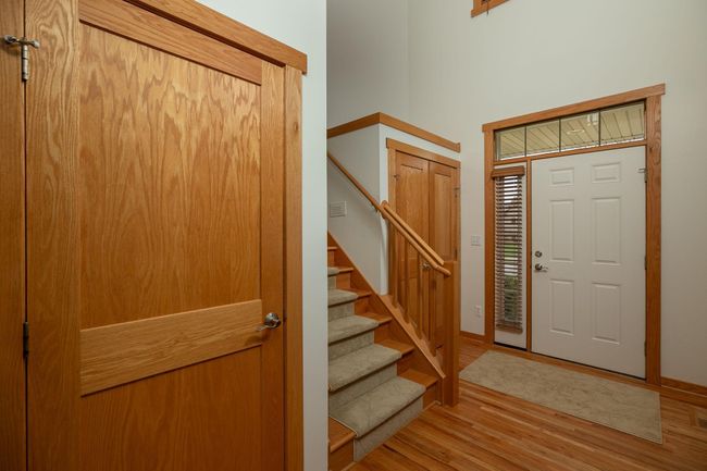 5-web-or-mls-05-Foyer.jpg | Image 5