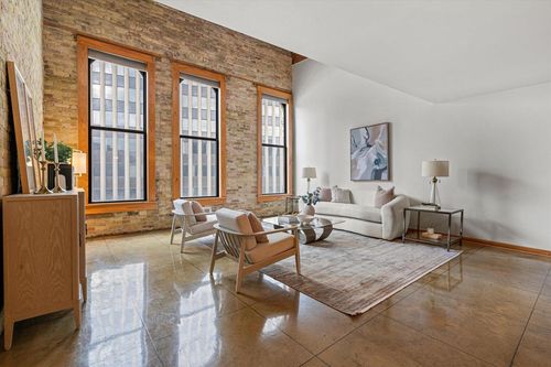 34-773 N Water Street Street, Milwaukee, WI, 53202 | Card Image