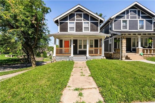 4001 Tracy Ave, Kansas City, MO, 64110-1227 | Card Image