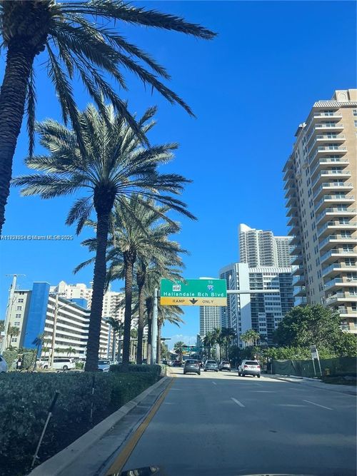 apt-302-1913 S Ocean Dr, Hallandale Beach, FL, 33009-5952 | Card Image