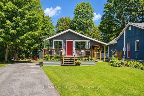 3301 Pleasant Rd, Severn, ON, L3V0V9 | Card Image