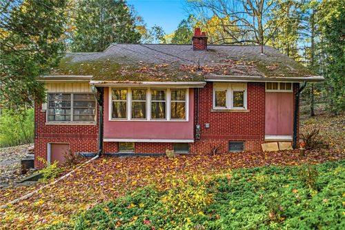 729 E Lake Rd, Transfer, PA, 16154-2309 | Card Image