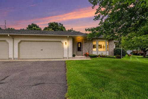 6532 Leisure Creek Drive Se, Caledonia, MI, 49316 | Card Image