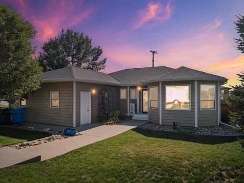 1938 8th Ave, Belle Fourche, SD, 57717-2096 | Card Image