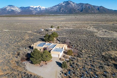 14 Codorniz Rd, El Prado, NM, 87529-7435 | Card Image