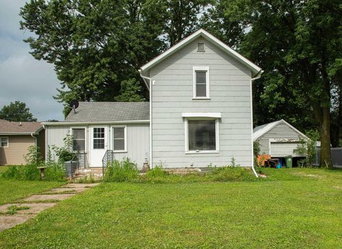 809 Pine St, Allison, IA, 50602-7755 | Card Image