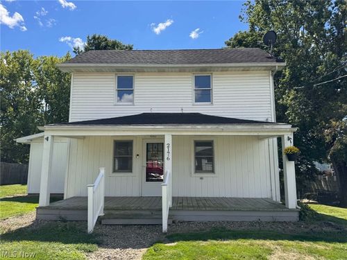 2176 Pine St Se, East Sparta, OH, 44626-9571 | Card Image