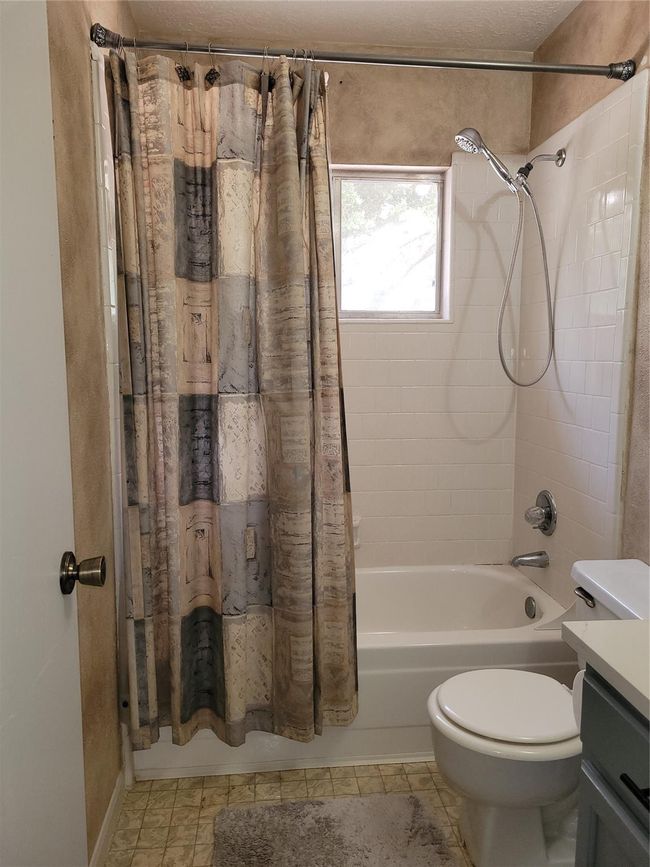 21515 Nottinghill Dr, House other with 4 bedrooms, 3 bathrooms and 2 parking in Spring TX | Image 17