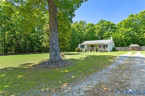 435 Clayville Rd, Powhatan, VA, 23139-8207 | Card Image