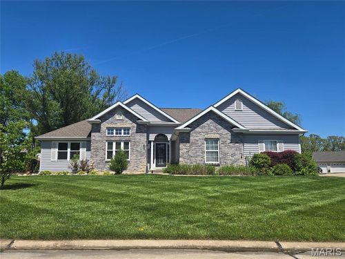 1601 Broadsword Ln, Lake St Louis, MO, 63367-2578 | Card Image