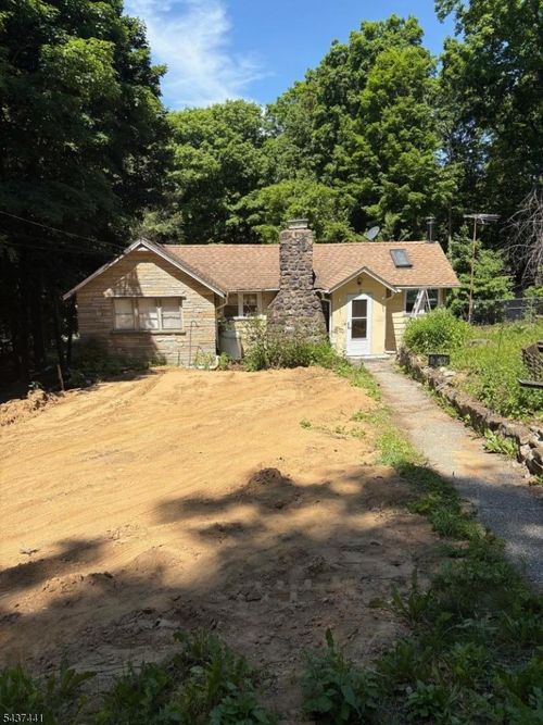 17 Onteora Rd, Highland Lakes, NJ, 07422-1404 | Card Image