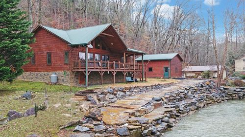 405 Underwood Hill Rd, Murphy, NC, 28906-8006 | Card Image