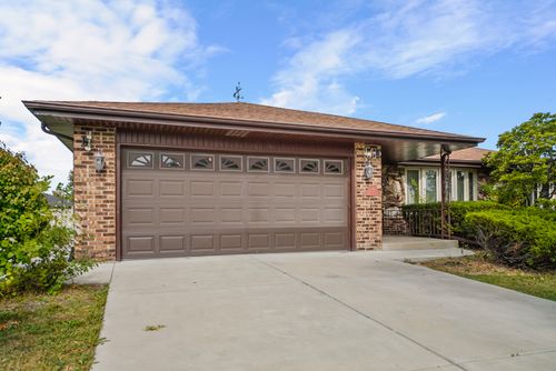 7712 Sequoia Ct, Orland Park, IL, 60462-4240 | Card Image