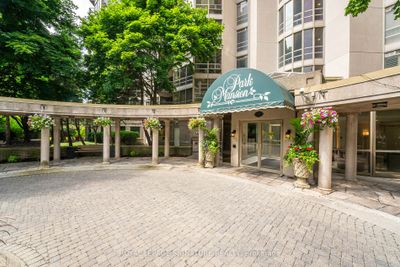 2803 - 45 Kingsbridge Garden Cir, Condo with 1 bedrooms, 1 bathrooms and 1 parking in Mississauga ON | Image 3