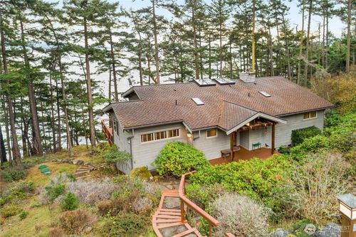 976 San Juan Dr, Friday Harbor, WA, 98250-6981 | Card Image