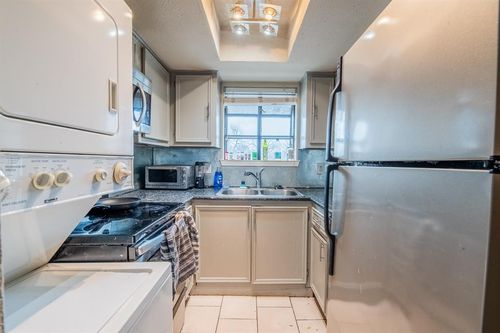 apt-301-c-3506 Speedway, Austin, TX, 78705-1551 | Card Image
