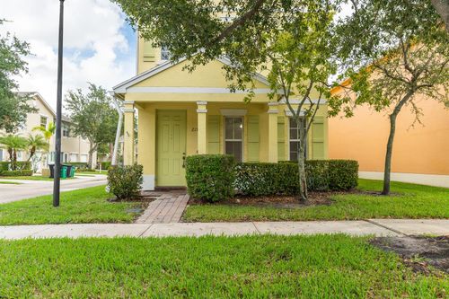 2155 Se Casselberry Dr, Port St. Lucie, FL, 34952-8014 | Card Image