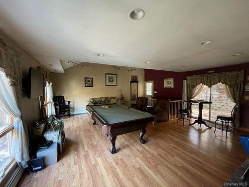56 E Bartlett Rd, Middle Island, NY, 11953-1904 | Card Image