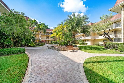221-5540 Tamberlane Cir, Palm Beach Gardens, FL, 33418-4104 | Card Image