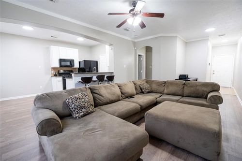 4908 Landward Ln, Houston, TX, 77066-1073 | Card Image