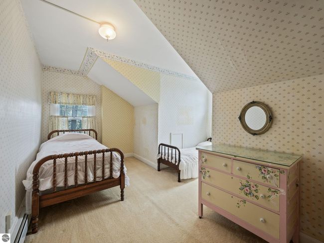 431 Michigan Ave, House other with 10 bedrooms, 7 bathrooms and null parking in Charlevoix MI | Image 53