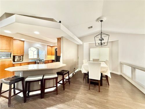 4634 Mission Meadow Cir, Las Vegas, NV, 89139-7172 | Card Image
