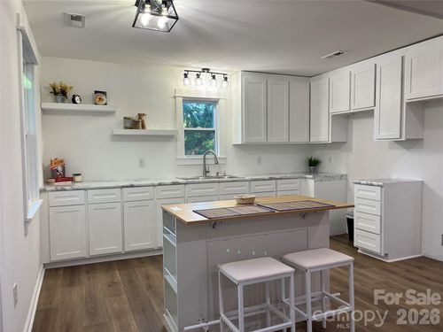1601 Sigmon St, Lincolnton, NC, 28092-3123 | Card Image
