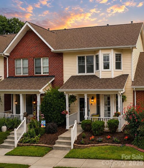 612 Stone Village Dr, Fort Mill, SC, 29708-6483 | Card Image