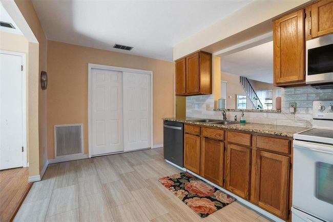 874 Commonwealth Ct, Townhouse with 2 bedrooms, 3 bathrooms and null parking in CASSELBERRY FL | Image 12
