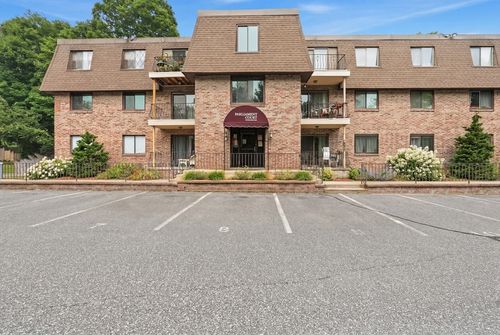 b2-59 School St, Northborough, MA, 01532-2345 | Card Image