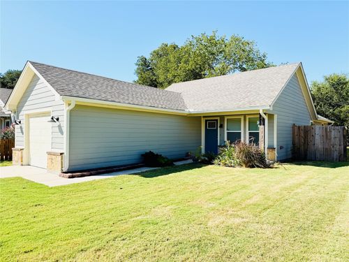 317 Chase Ave, Cleburne, TX, 76031-3310 | Card Image