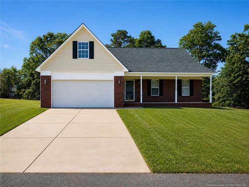 113 Woodbine Dr, Raeford, NC, 28376-9607 | Card Image