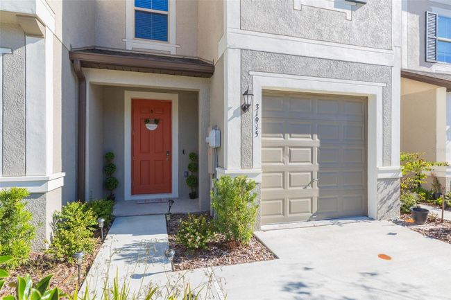 31915 Blue Passing Loop, Townhouse with 3 bedrooms, 2 bathrooms and null parking in Wesley Chapel FL | Image 2