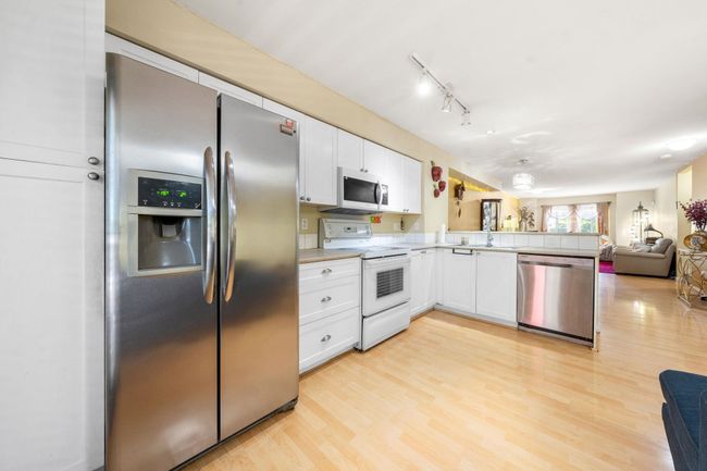 61 - 12711 64 Ave, Townhouse with 3 bedrooms, 2 bathrooms and 2 parking in Surrey BC | Image 13