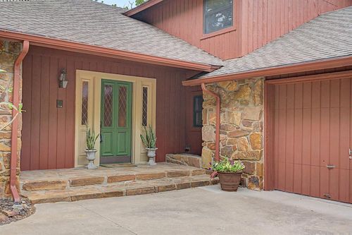 5832 Arrowhead Dr, Sand Springs, OK, 74063-6616 | Card Image