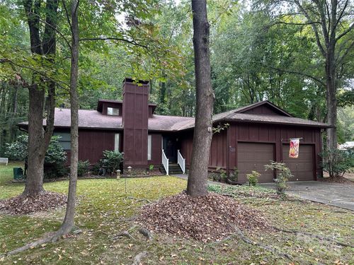 5301 Dawndeer Ln, Charlotte, NC, 28212-2364 | Card Image