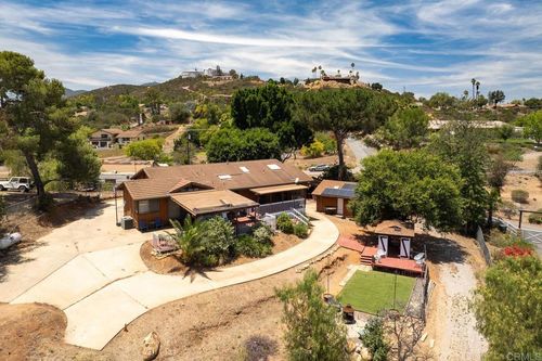 2941 Pioneer Way, Jamul, CA, 91935-3040 | Card Image