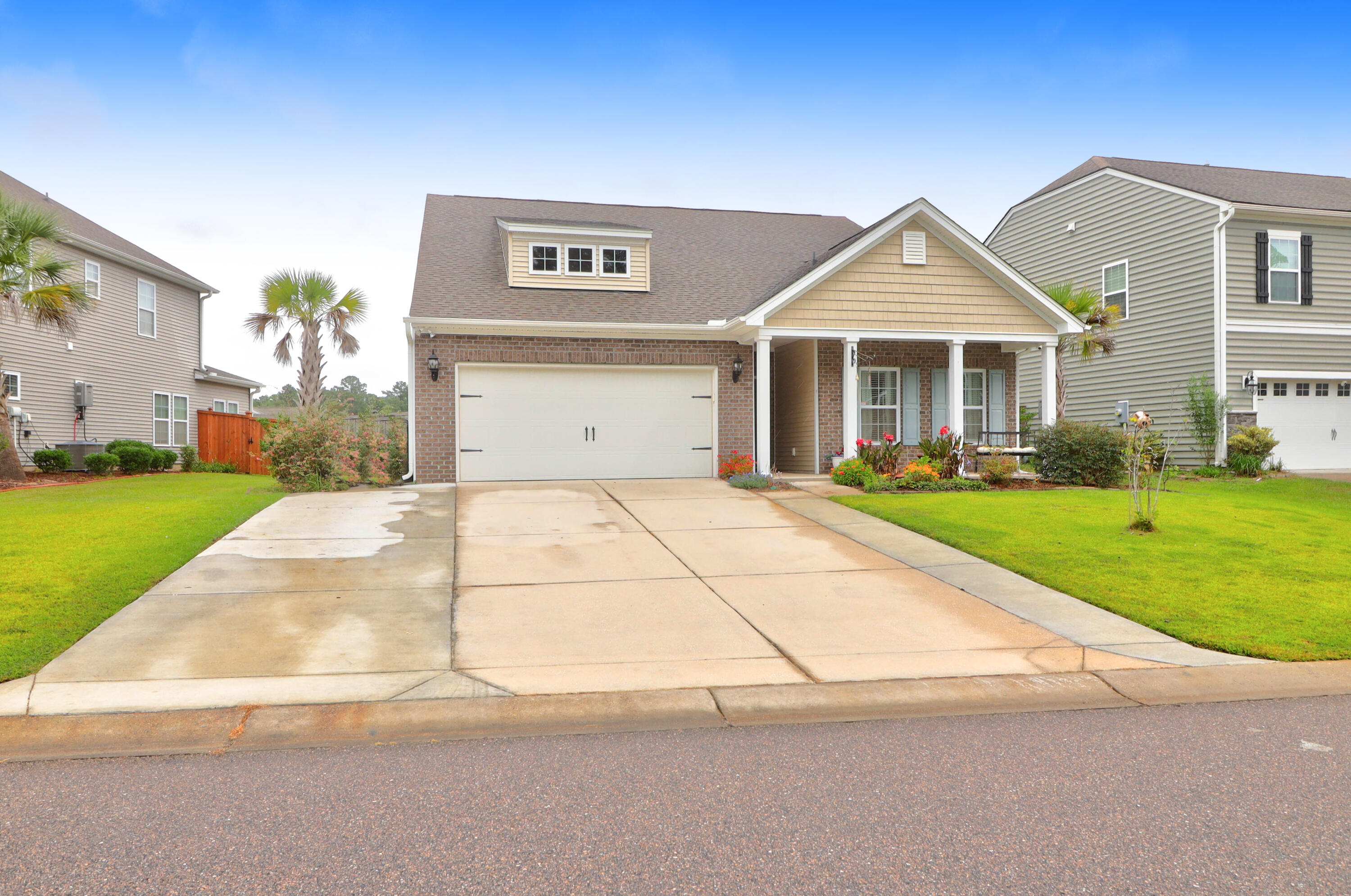 Nandina Dr, Goose Creek, SC 29445