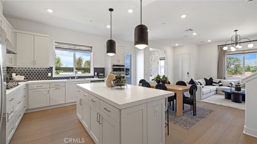 295 Shoveler, Irvine, CA, 92618-5926 | Card Image