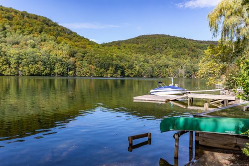 339 State Route 39, New Fairfield, CT, 06812-2304 | Card Image