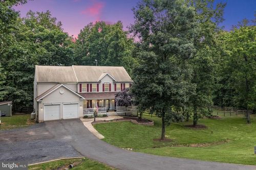 258 Chimney Cir, MIDDLETOWN, VA, 22645-2180 | Card Image