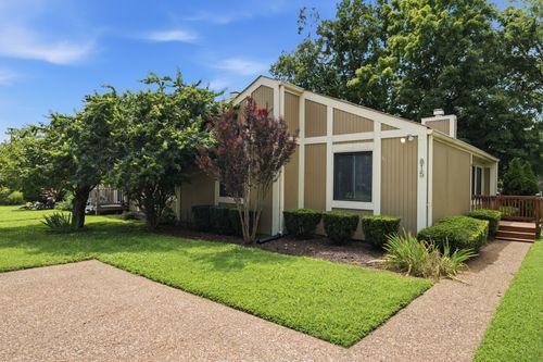 815 Williamsburg West Dr, Nashville, TN, 37221-2611 | Card Image