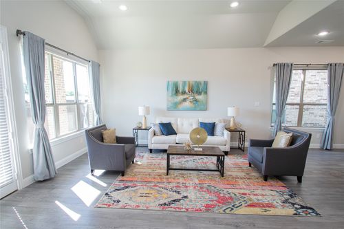 12709 Royal Oaks Ln, Farmers Branch, TX, 75234-4802 | Card Image