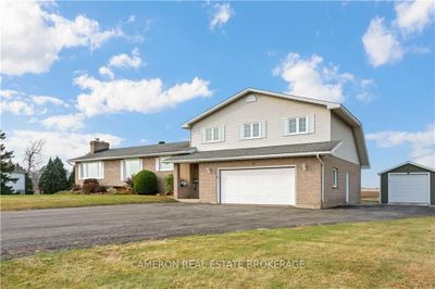 21993 Concession 3 Rd, House other with 4 bedrooms, 2 bathrooms and 10 parking in Bainsville ON | Image 1