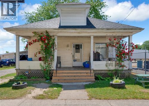 106 St George St, Chatham, ON, N7M4P4 | Card Image