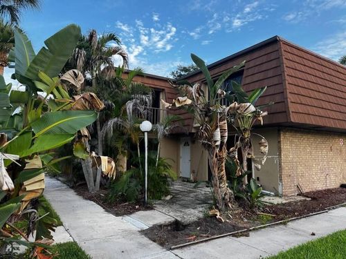 6a-1302 Nebraska Ave, Fort Pierce, FL, 34950-5214 | Card Image