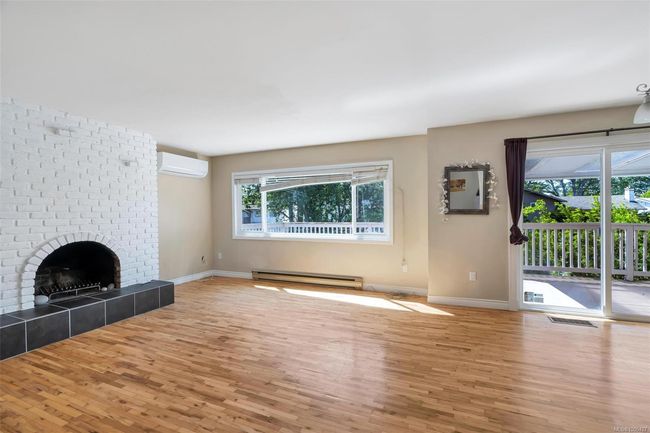 1736 Feltham Rd, House other with 6 bedrooms, 4 bathrooms and 4 parking in Saanich BC | Image 5