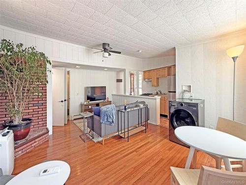 839 Pond View Rd, Riverhead, NY, 11901 | Card Image