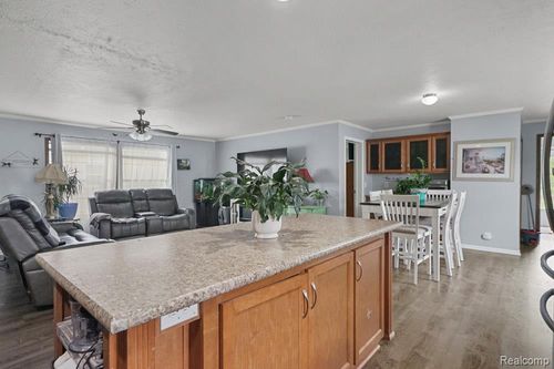 26317 E Cherokee Dr, Flat Rock, MI, 48134-1790 | Card Image